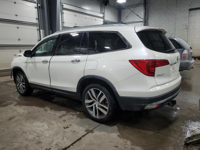Photo 2 from auction – 2016 HONDA PILOT TOUR with VIN 5FNYF6H98GB110782