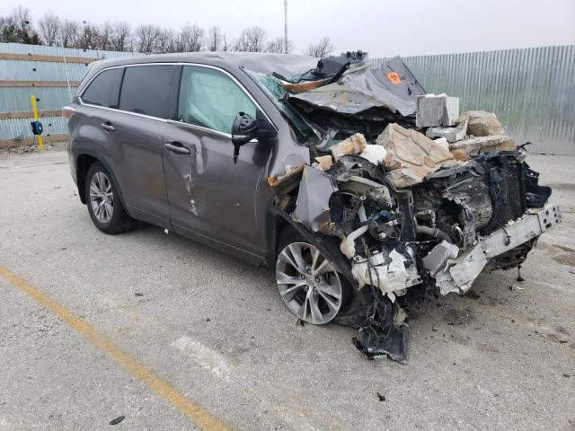 Photo 4 from auction – 2015 TOYOTA HIGHLANDER with VIN 5TDBKRFH8FS148133