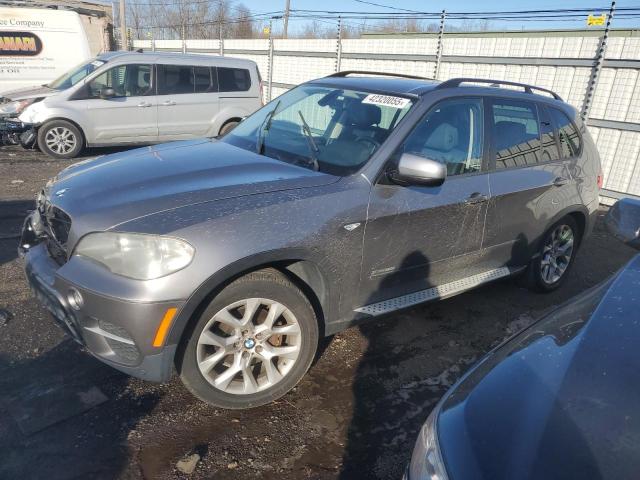 BMW X5 XDRIVE3 2012 with VIN 5UXZV4C52CL748595 - Photo from auction