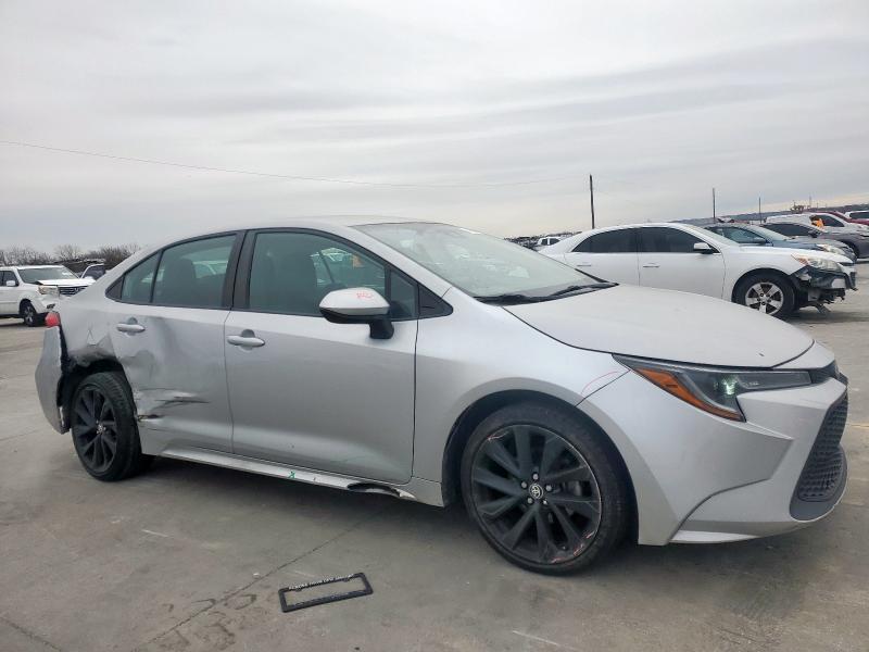 Photo 4 from auction – 2021 TOYOTA COROLLA LE with VIN 5YFEPMAE2MP208525