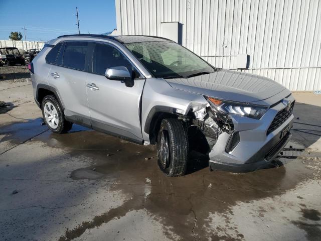 Photo 4 from auction – 2019 TOYOTA RAV4 LE with VIN JTMG1RFV7KD032684