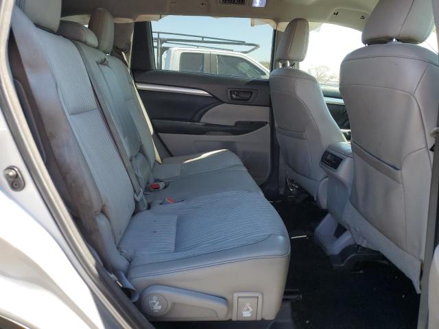 Photo 11 from auction – 2015 TOYOTA HIGHLANDER with VIN 5TDZKRFH6FS060700