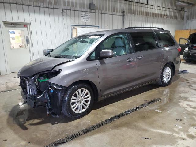 Photo 1 from auction – 2015 TOYOTA SIENNA XLE with VIN 5TDYK3DC2FS592686