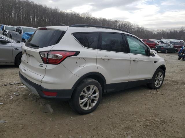 Photo 3 from auction – 2017 FORD ESCAPE SE with VIN 1FMCU9GD4HUC85400