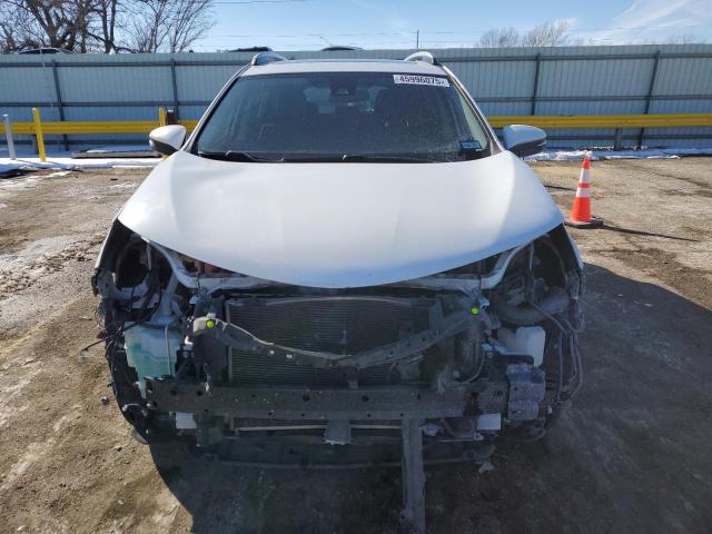 Photo 5 from auction – 2017 TOYOTA RAV4 XLE with VIN JTMWFREV4HD102469