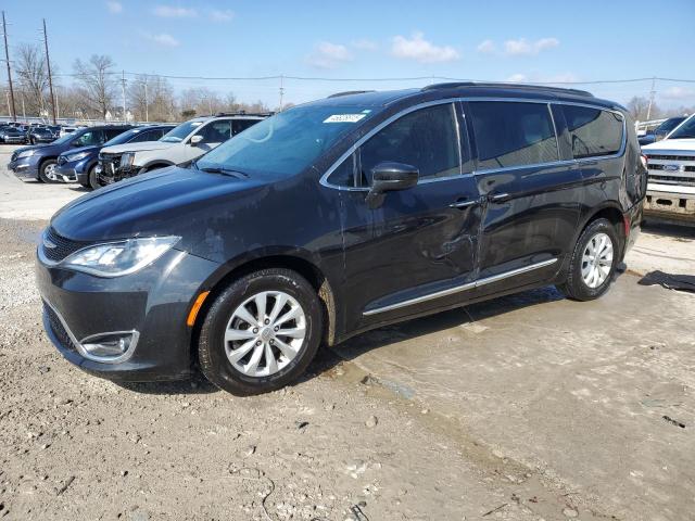 CHRYSLER PACIFICA T 2017 with VIN 2C4RC1BG4HR530262 - Photo from auction