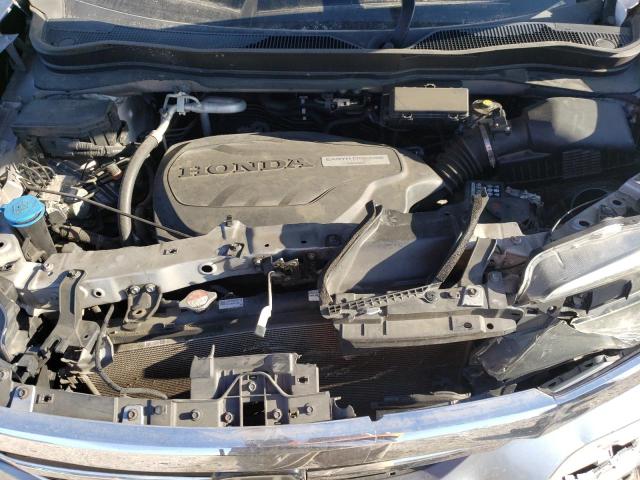 Photo 12 from auction – 2017 HONDA PILOT TOUR with VIN 5FNYF6H95HB003481