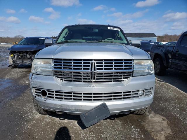 Снимка 5 от търг – 2011 LINCOLN NAVIGATOR с VIN 5LMJJ2J59BEJ08154