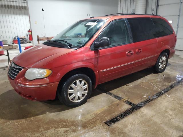 CHRYSLER TOWN & COU 2005 with VIN 2C4GP54L35R423566 - Photo from auction