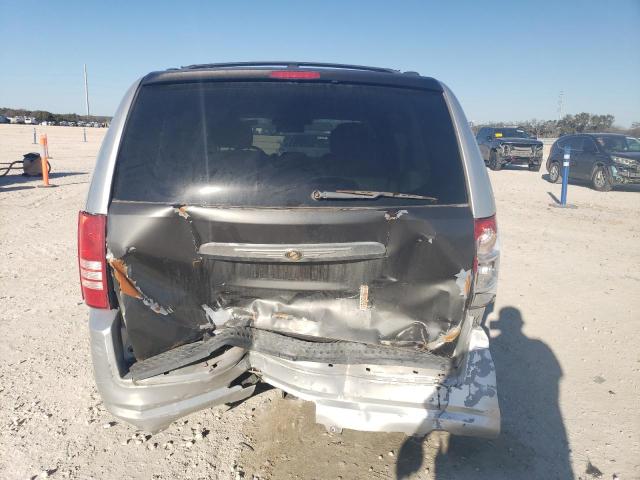 Photo 6 from auction – 2008 CHRYSLER TOWN & COU with VIN 2A8HR54P08R650759