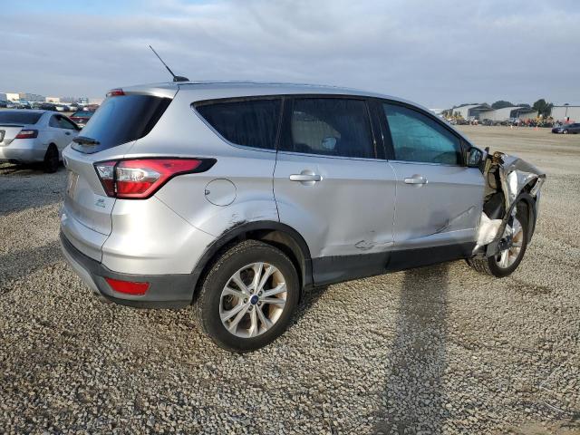 Photo 3 from auction – 2017 FORD ESCAPE SE with VIN 1FMCU0GD7HUE73906