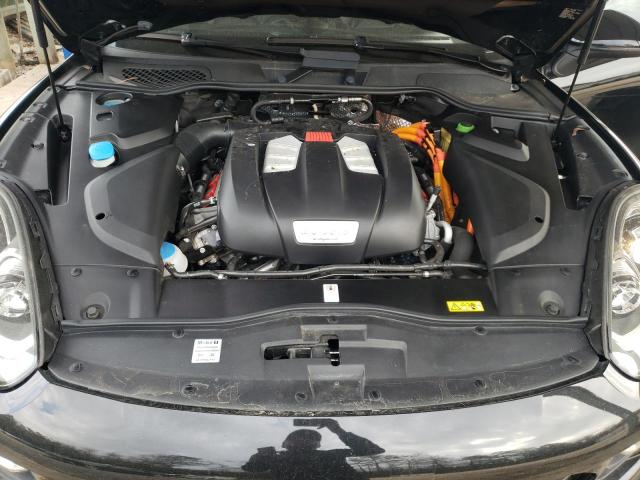Photo 11 from auction – 2016 PORSCHE CAYENNE SE with VIN WP1AE2A26GLA17555