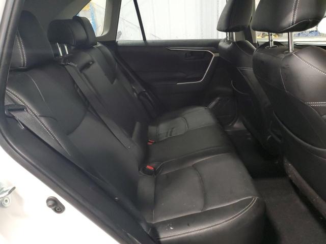Photo 11 from auction – 2020 TOYOTA RAV4 LE with VIN JTMF1RFV7LD063480