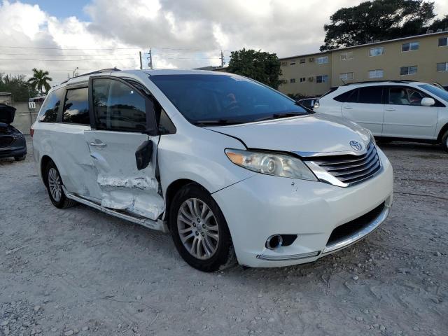 Photo 4 from auction – 2017 TOYOTA SIENNA XLE with VIN 5TDYZ3DC3HS801416