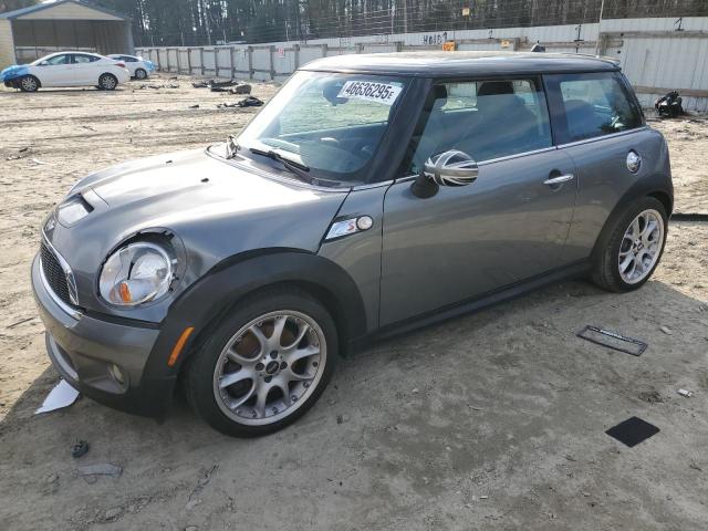 MINI COOPER S 2009 with VIN WMWMF73539TV39608 - Photo from auction