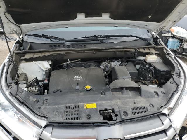 Photo 11 from auction – 2017 TOYOTA HIGHLANDER with VIN 5TDJZRFH9HS517074