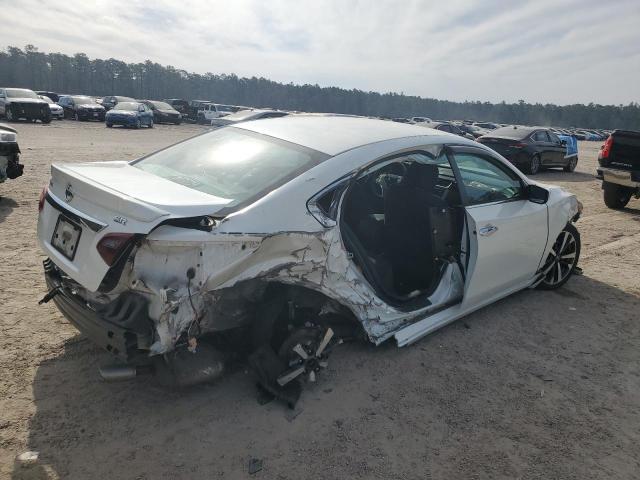 Photo 3 from auction – 2017 NISSAN ALTIMA 2.5 with VIN 1N4AL3AP3HC235081