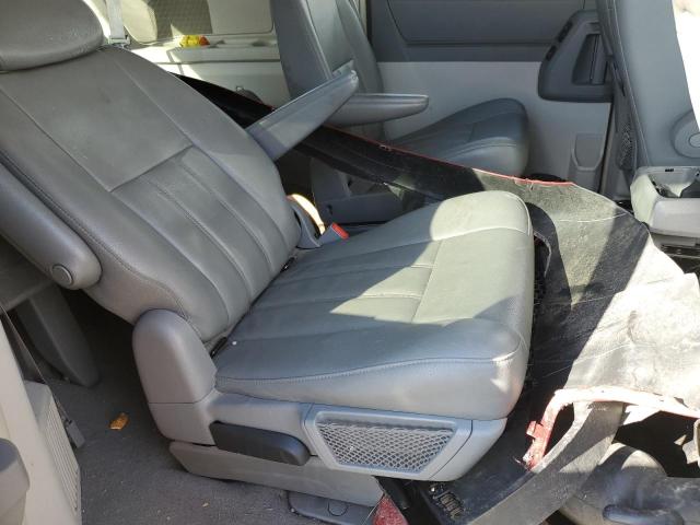 Photo 11 from auction – 2010 CHRYSLER TOWN & COU with VIN 2A4RR5D16AR250485