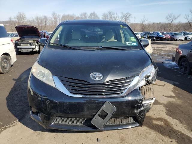 Photo 5 from auction – 2014 TOYOTA SIENNA XLE with VIN 5TDYK3DC0ES418596