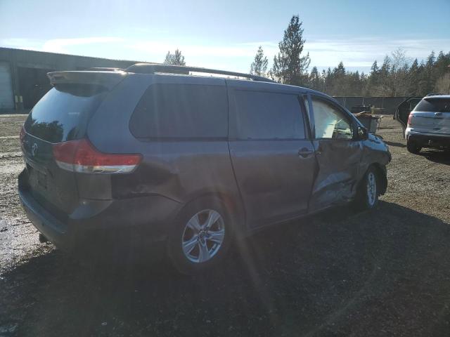 Photo 3 from auction – 2013 TOYOTA SIENNA XLE with VIN 5TDYK3DC2DS404701