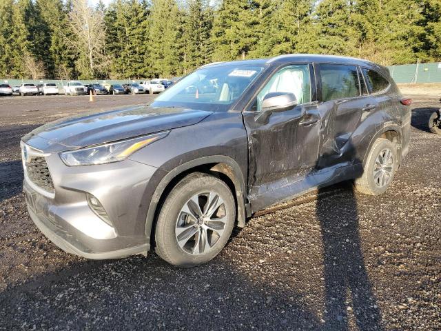 TOYOTA HIGHLANDER 2022 with VIN 5TDGBRCH3NS554023 - Photo from auction