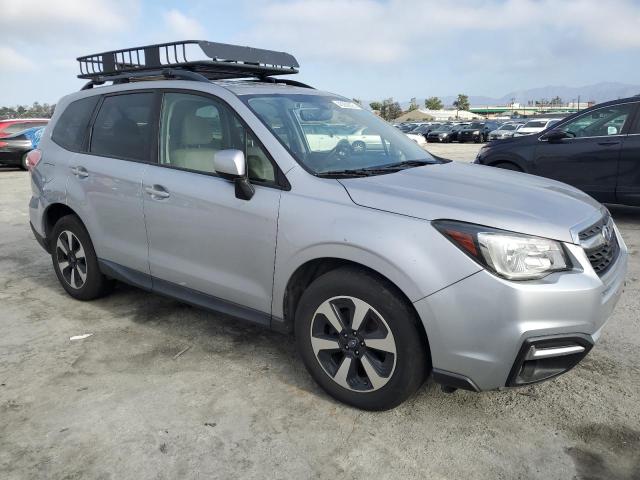 Снимка 4 от търг – 2017 SUBARU FORESTER 2 с VIN JF2SJAGC2HH521733