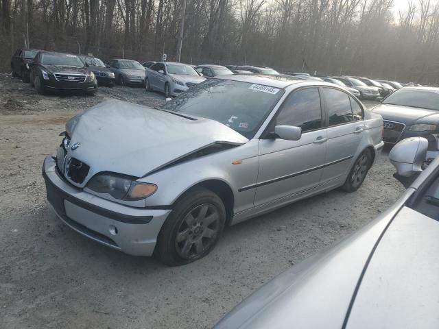 BMW 325 I 2005 with VIN WBAEV33435KX10865 - Photo from auction