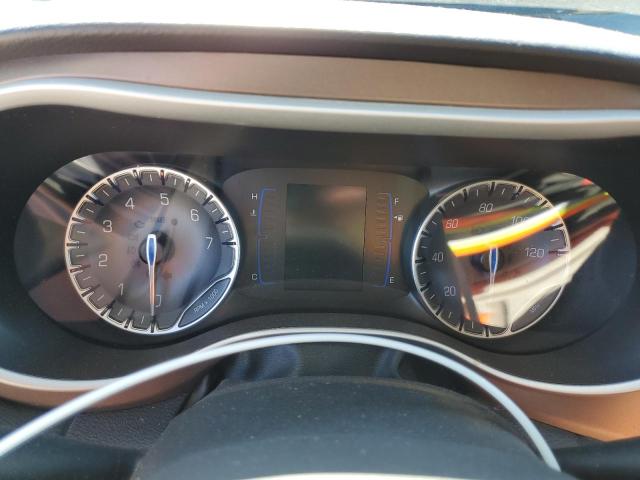 Photo 9 from auction – 2017 CHRYSLER PACIFICA T with VIN 2C4RC1BGXHR803382