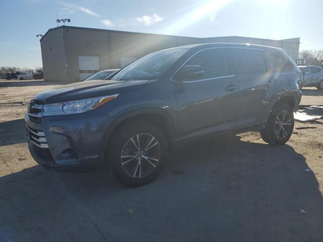 TOYOTA HIGHLANDER 2018 with VIN 5TDZZRFH0JS286011 - Photo from auction