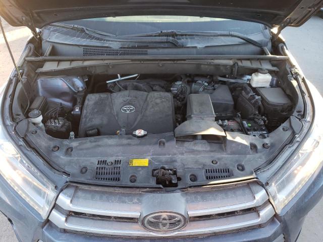 Photo 12 from auction – 2018 TOYOTA HIGHLANDER with VIN 5TDDZRFH1JS877894