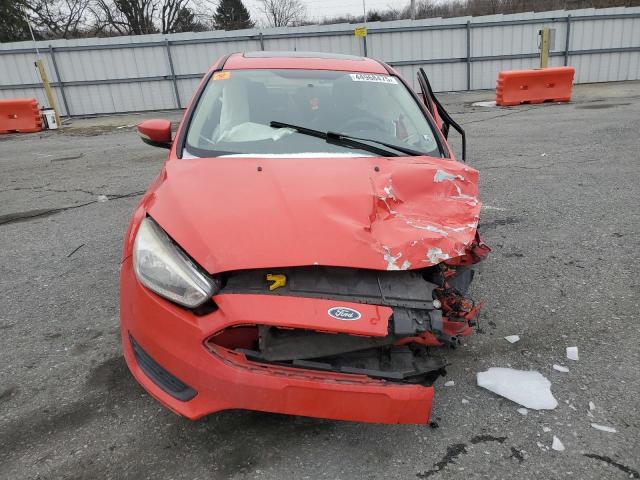 Снимка 5 от търг – 2016 FORD FOCUS SE с VIN 1FADP3F28GL352068