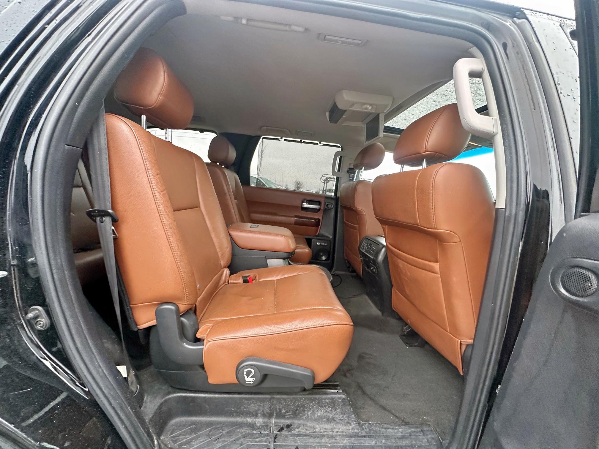 Photo 6 from auction – 2011 TOYOTA SEQUOIA PL with VIN 5TDYY5G17BS031740