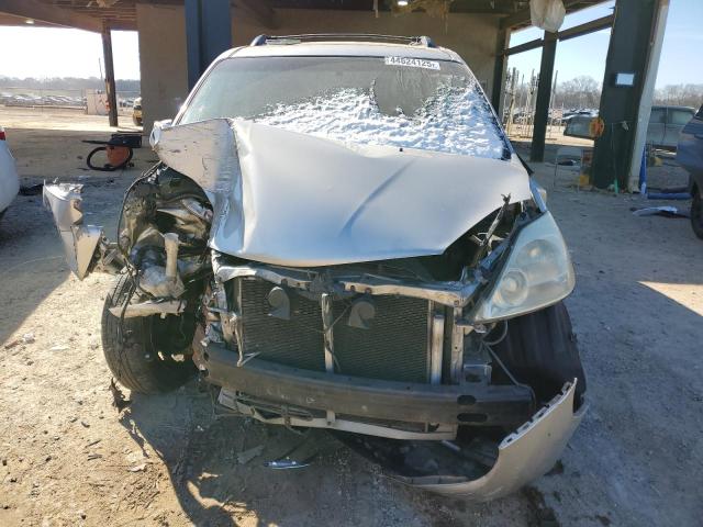 Photo 5 from auction – 2005 TOYOTA SIENNA XLE with VIN 5TDZA22C55S359596