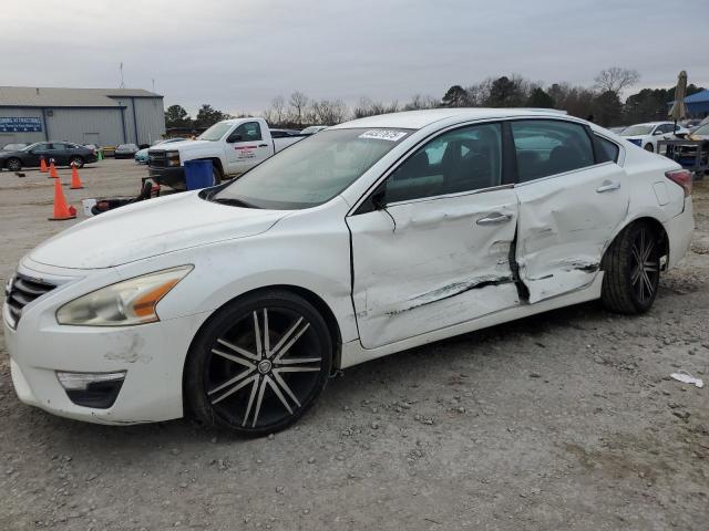 NISSAN ALTIMA 2.5 2015 with VIN 1N4AL3AP2FC285452 - Photo from auction