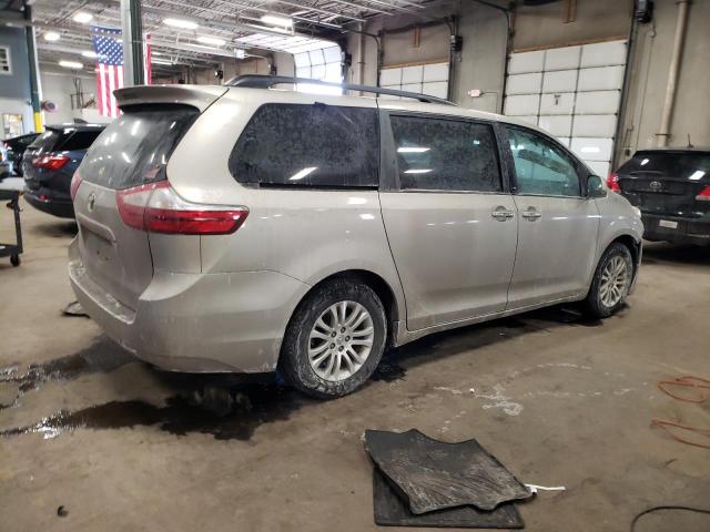 Photo 3 from auction – 2017 TOYOTA SIENNA XLE with VIN 5TDYZ3DC8HS828661