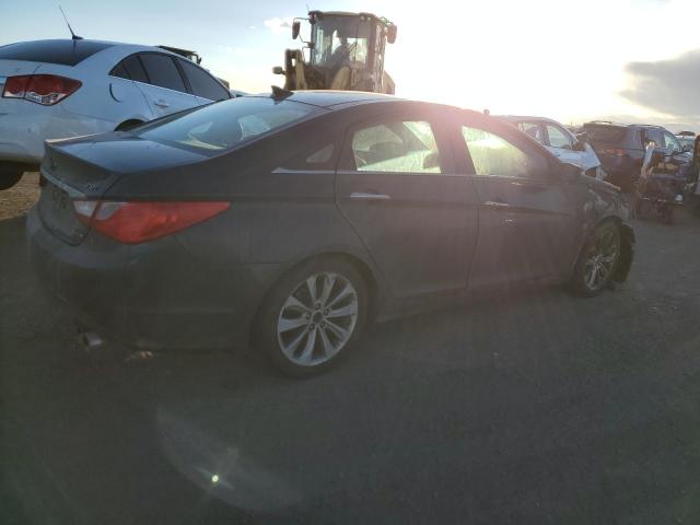 Photo 3 from auction – 2013 HYUNDAI SONATA SE with VIN 5NPEC4AB6DH538991