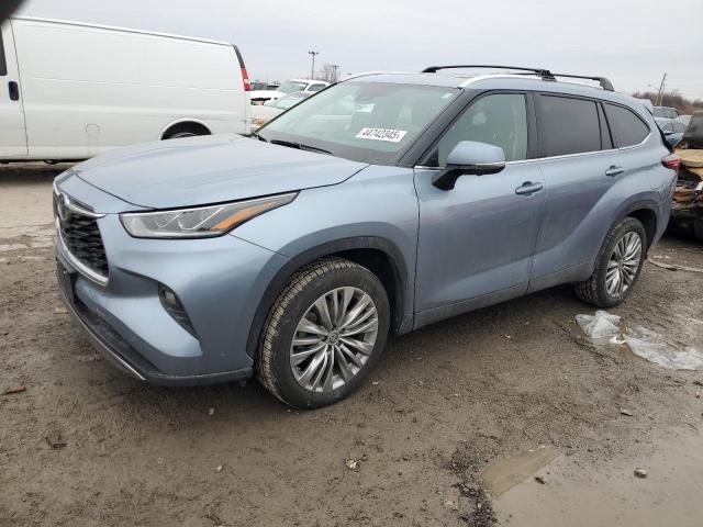 TOYOTA HIGHLANDER 2023 with VIN 5TDKDRAH3PS046399 - Photo from auction