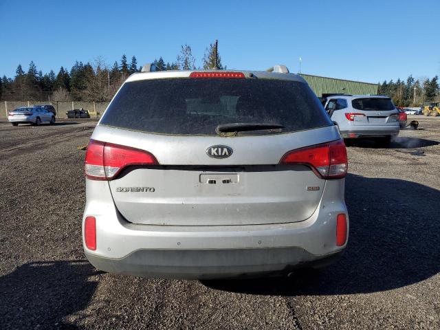 Photo 6 from auction – 2015 KIA SORENTO LX with VIN 5XYKT3A67FG597641