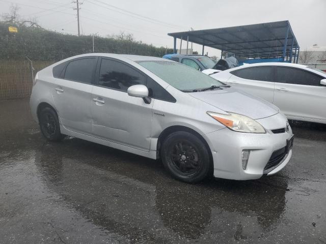 Photo 4 from auction – 2014 TOYOTA PRIUS with VIN JTDKN3DU1E1779130