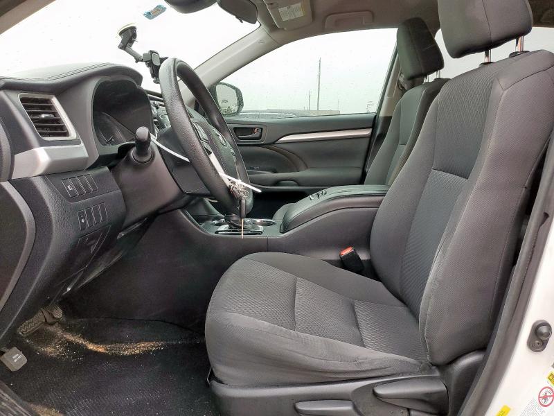 Photo 7 from auction – 2017 TOYOTA HIGHLANDER with VIN 5TDZARFH8HS026456