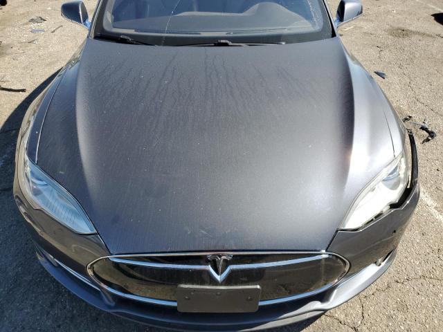 Photo 11 from auction – 2015 TESLA MODEL S with VIN 5YJSA1E11FF112944