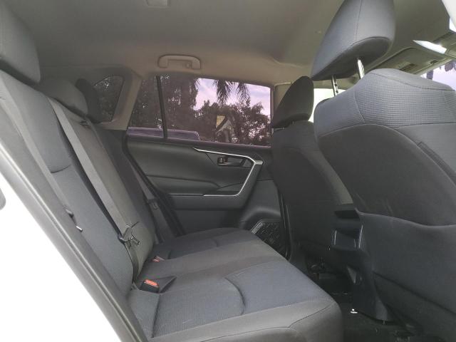 Photo 11 from auction – 2019 TOYOTA RAV4 LE with VIN JTMF1RFV6KD044983