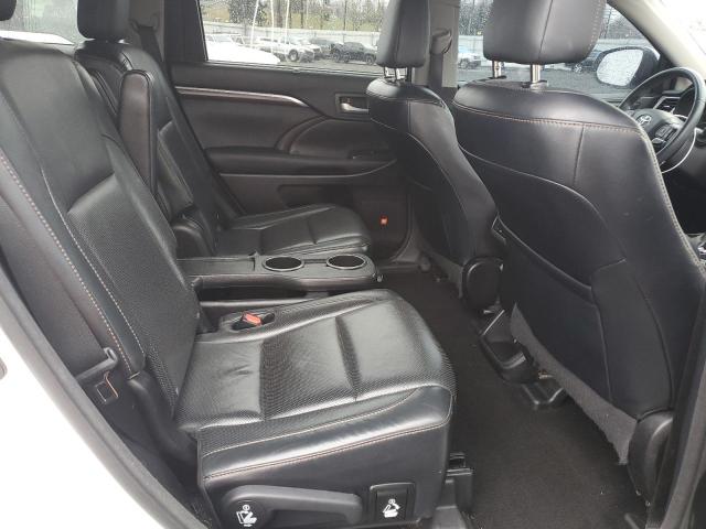 Photo 11 from auction – 2015 TOYOTA HIGHLANDER with VIN 5TDDKRFH9FS217064