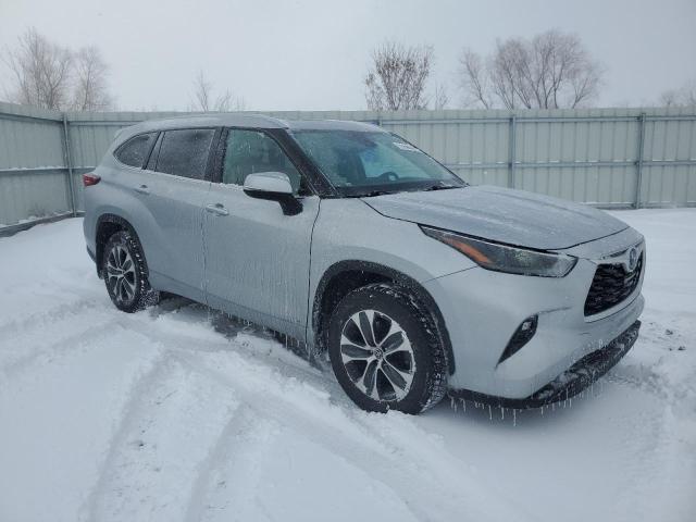 Photo 4 from auction – 2022 TOYOTA HIGHLANDER with VIN 5TDGBRCH6NS559443