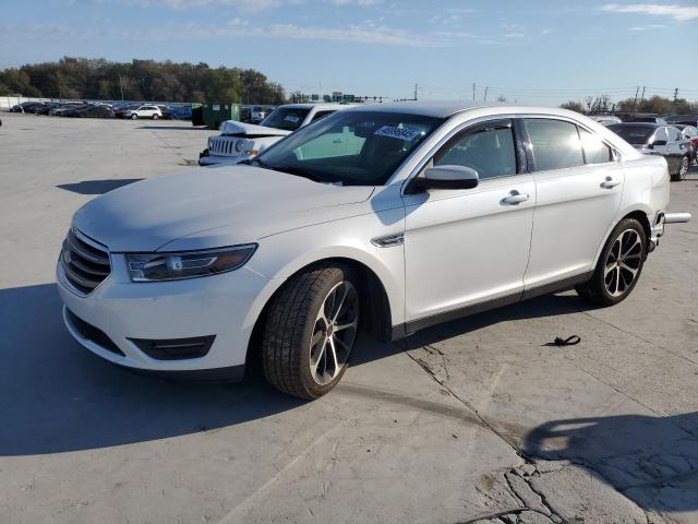 FORD TAURUS SEL 2015 with VIN 1FAHP2E82FG134930 - Photo from auction