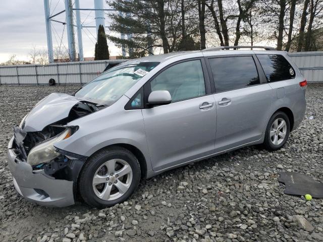 TOYOTA SIENNA LE 2011 with VIN 5TDKK3DC9BS087955 - Photo from auction