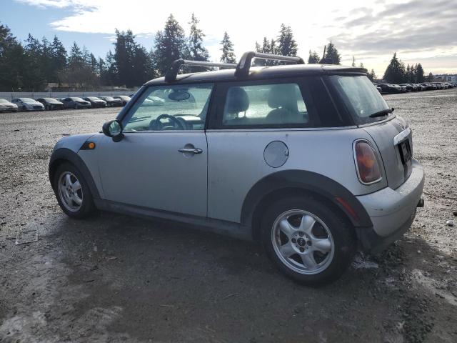Photo 2 from auction – 2009 MINI COOPER with VIN WMWMF33549TW78073