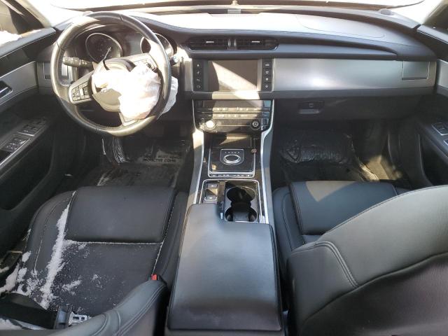 Photo 8 from auction – 2018 JAGUAR XF PREMIUM with VIN SAJBJ4EV6JCY56096