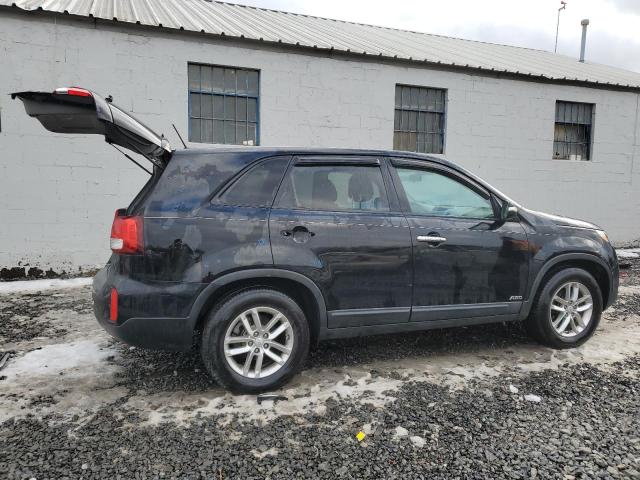 Photo 3 from auction – 2015 KIA SORENTO LX with VIN 5XYKTCA69FG558985