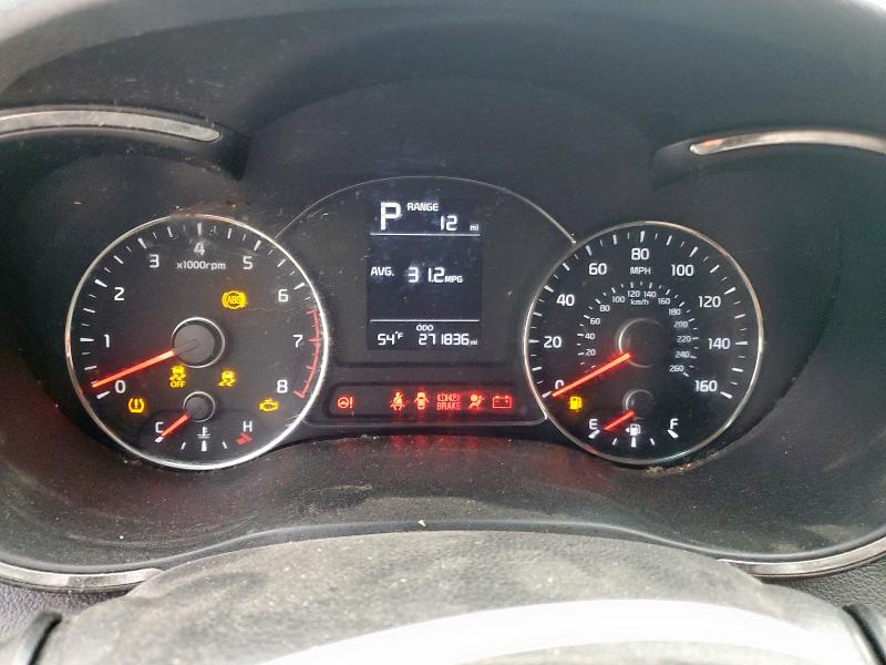 Photo 9 from auction – 2017 KIA FORTE LX with VIN 3KPFK4A79HE144947
